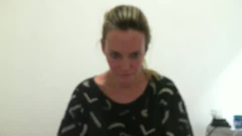 Anny online show from 02-13-25, 12:24