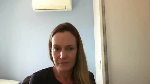 Anny online show from 09-17-25, 04:41