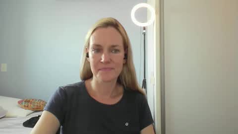 Anny online show from 01-12-26, 12:32