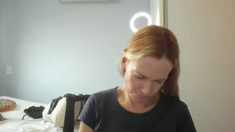 Anny online show from 03-27-26, 10:48