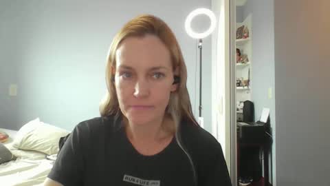 Anny online show from 04-07-26, 12:05