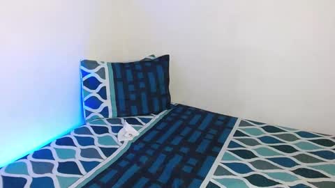 Mely online show from 01-24-25, 03:32