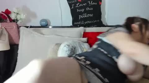 Snapshot of crazygirlsweet chatting on 02-07-25, 03:08 LAURA online show from 02-07-25, 03:08