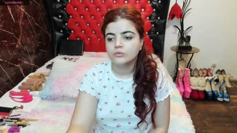 Snapshot of crazzy_pussy chatting on 02-02-25, 10:49 Ana online show from 02-02-25, 10:49