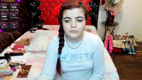 Snapshot of crazzy_pussy chatting on 02-15-25, 07:06 Ana online show from 02-15-25, 07:06