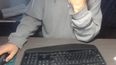 Creamormilk online show from 10-29-25, 01:13