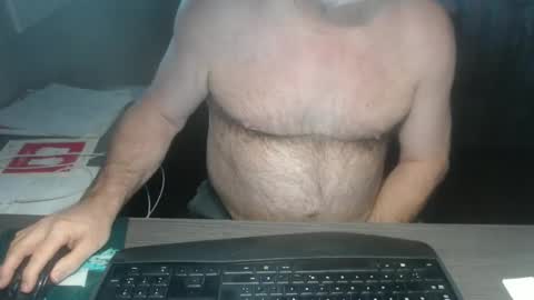 Creamormilk online show from 11-26-25, 01:56