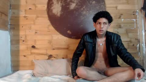  CAMILA Y SEBASTIAN online show from 01-02-25, 07:12