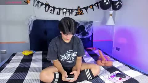 Snapshot of creamy_angelo chatting on 10-18-25, 09:37 creamy_angelo online show from 10-18-25, 09:37