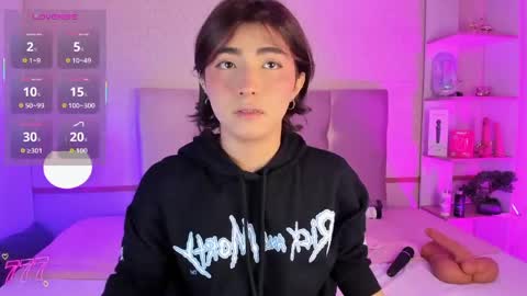 Snapshot of creamy_angelo chatting on 05-01-26, 01:37 creamy_angelo online show from 05-01-26, 01:37