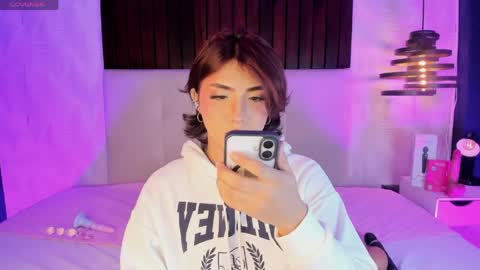 Snapshot of creamy_angelo chatting on 05-31-26, 02:20 creamy_angelo online show from 05-31-26, 02:20