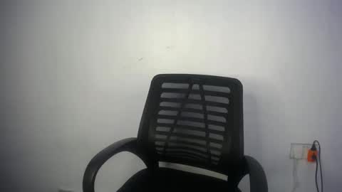 Mila online show from 12-22-25, 12:40