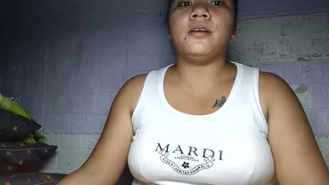 Snapshot of creamy_cunt4uxx chatting on 09-17-25, 04:47 my pussy always wet online show from 09-17-25, 04:47