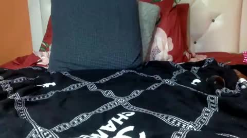 KIM online show from 01-18-25, 01:52