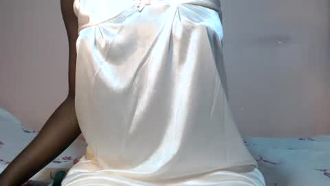 creamyebony00 online show from 07-07-26, 06:05