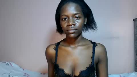 creamyebony00 online show from 07-24-26, 08:01
