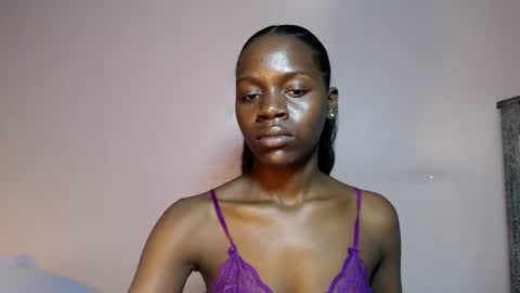 creamyebony00 online show from 07-27-26, 06:42