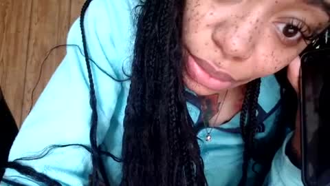 Snapshot of creamyexotica chatting on 01-09-25, 06:04 CreamyExotica online show from 01-09-25, 06:04