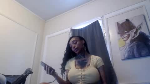 Snapshot of creamyexotica chatting on 03-07-25, 03:07 CreamyExotica online show from 03-07-25, 03:07