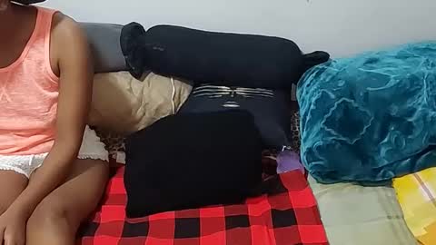 creamyhub online show from 11-17-25, 06:19