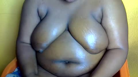 Snapshot of creamyposh1 chatting on 06-27-26, 12:22 creamyposh1 online show from 06-27-26, 12:22