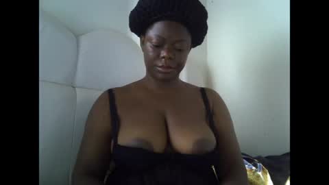 Snapshot of creamypussyxx chatting on 05-11-26, 07:47 creamypussyxx online show from 05-11-26, 07:47