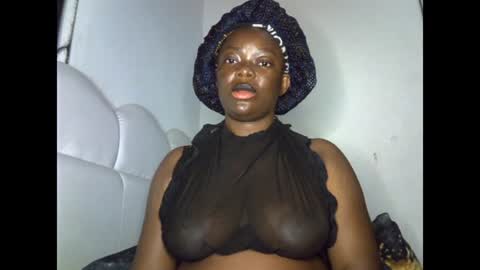 Snapshot of creamypussyxx chatting on 06-13-26, 08:29 creamypussyxx online show from 06-13-26, 08:29
