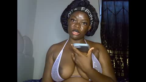 Snapshot of creamypussyxx chatting on 06-18-26, 09:14 creamypussyxx online show from 06-18-26, 09:14