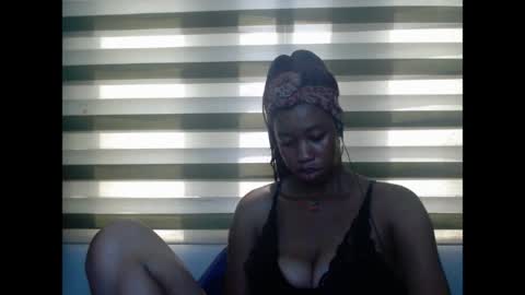 Snapshot of creamyxpussyx chatting on 04-25-26, 01:41 creamyxpussyx online show from 04-25-26, 01:41