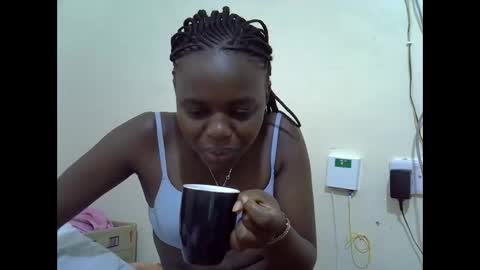 Snapshot of creamyypussyy chatting on 11-19-25, 11:54 creamyypussyy online show from 11-19-25, 11:54