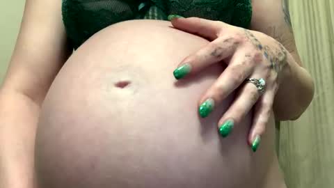 Breed me daddy  online show from 02-18-26, 06:26