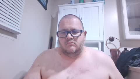 Snapshot of creeeping_death chatting on 12-29-24, 03:22 The hopeless romantic online show from 12-29-24, 03:22