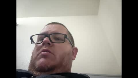 Snapshot of creeeping_death chatting on 01-15-25, 03:22 The hopeless romantic online show from 01-15-25, 03:22