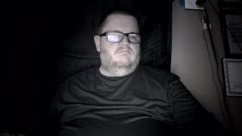 Snapshot of creeeping_death chatting on 03-08-25, 05:11 The hopeless romantic online show from 03-08-25, 05:11