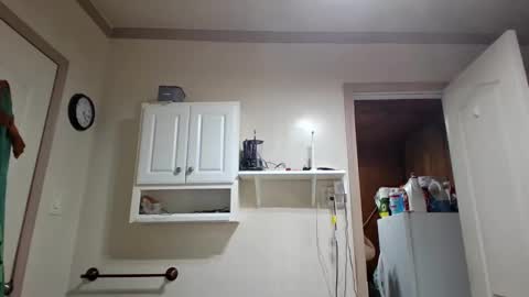 Snapshot of creeeping_death chatting on 10-03-25, 11:13 The hopeless romantic online show from 10-03-25, 11:13