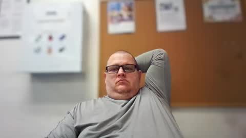 The hopeless romantic online show from 02-08-26, 01:31