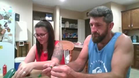 Creeksidecouple online show from 09-29-25, 03:44