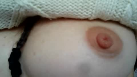 Snapshot of cremina chatting on 10-15-25, 03:01 cremina online show from 10-15-25, 03:01