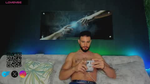 Snapshot of crhistian1_ chatting on 03-06-25, 02:09 CRHISTIAN online show from 03-06-25, 02:09