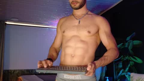 Snapshot of crhistian1_ chatting on 09-10-25, 09:26 CRHISTIAN online show from 09-10-25, 09:26