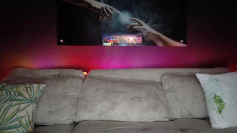 Snapshot of crhistian1_ chatting on 02-17-26, 05:37 CRHISTIAN online show from 02-17-26, 05:37