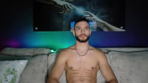 Snapshot of crhistian1_ chatting on 02-25-26, 03:16 CRHISTIAN online show from 02-25-26, 03:16