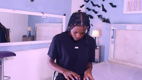 CriisBrown  online show from 11-04-25, 06:29