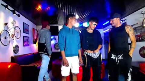 crismens online show from 06-18-26, 08:24