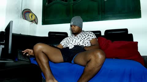 Snapshot of criss1964 chatting on 01-19-25, 03:50 yereimis y jaider  online show from 01-19-25, 03:50