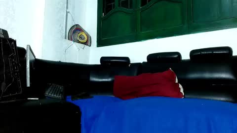 Snapshot of criss1964 chatting on 02-16-25, 03:26 yereimis y jaider  online show from 02-16-25, 03:26