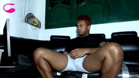 Snapshot of criss1964 chatting on 02-24-25, 04:49 yereimis y jaider  online show from 02-24-25, 04:49