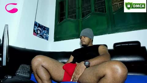 Snapshot of criss1964 chatting on 10-12-25, 01:59 yereimis y jaider  online show from 10-12-25, 01:59