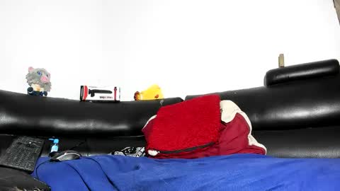 yereimis y jaider  online show from 04-21-26, 01:42