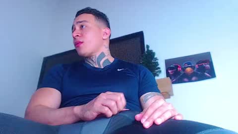 Snapshot of criss__tom chatting on 01-30-25, 02:16 Cristopher online show from 01-30-25, 02:16